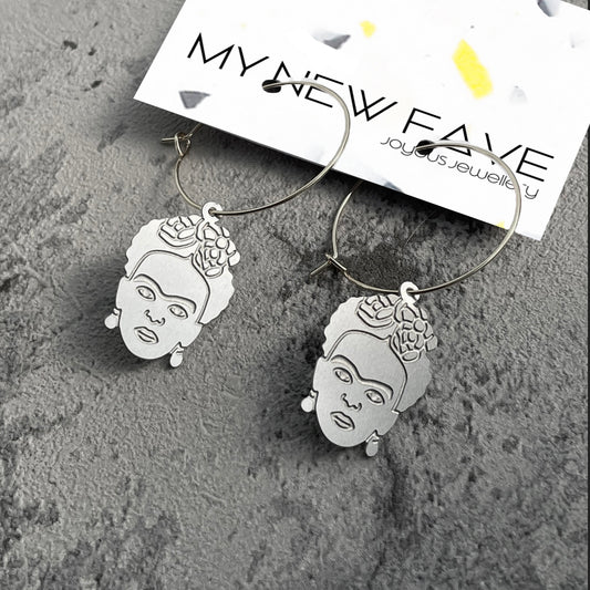 Frida Hoops