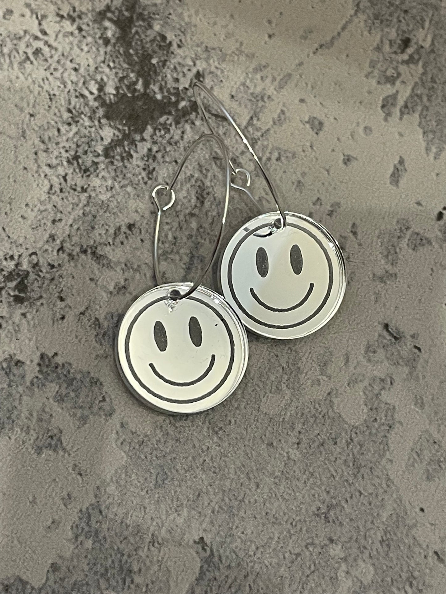 Smile hoop earrings