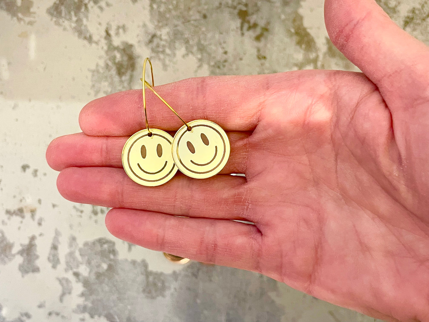 Smile hoop earrings