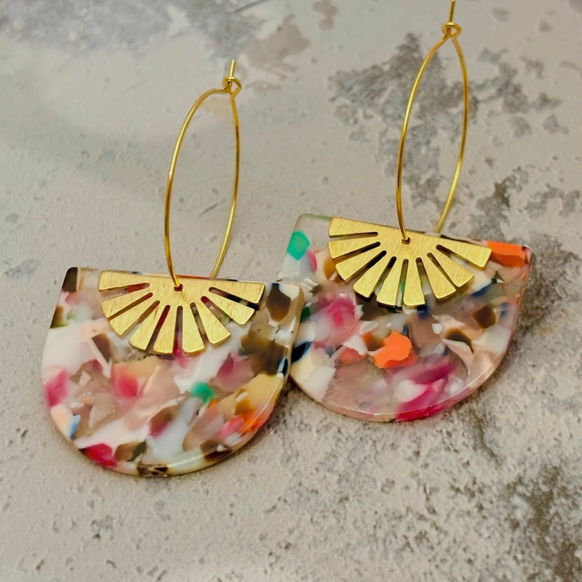 Semi circle gold detail earrings