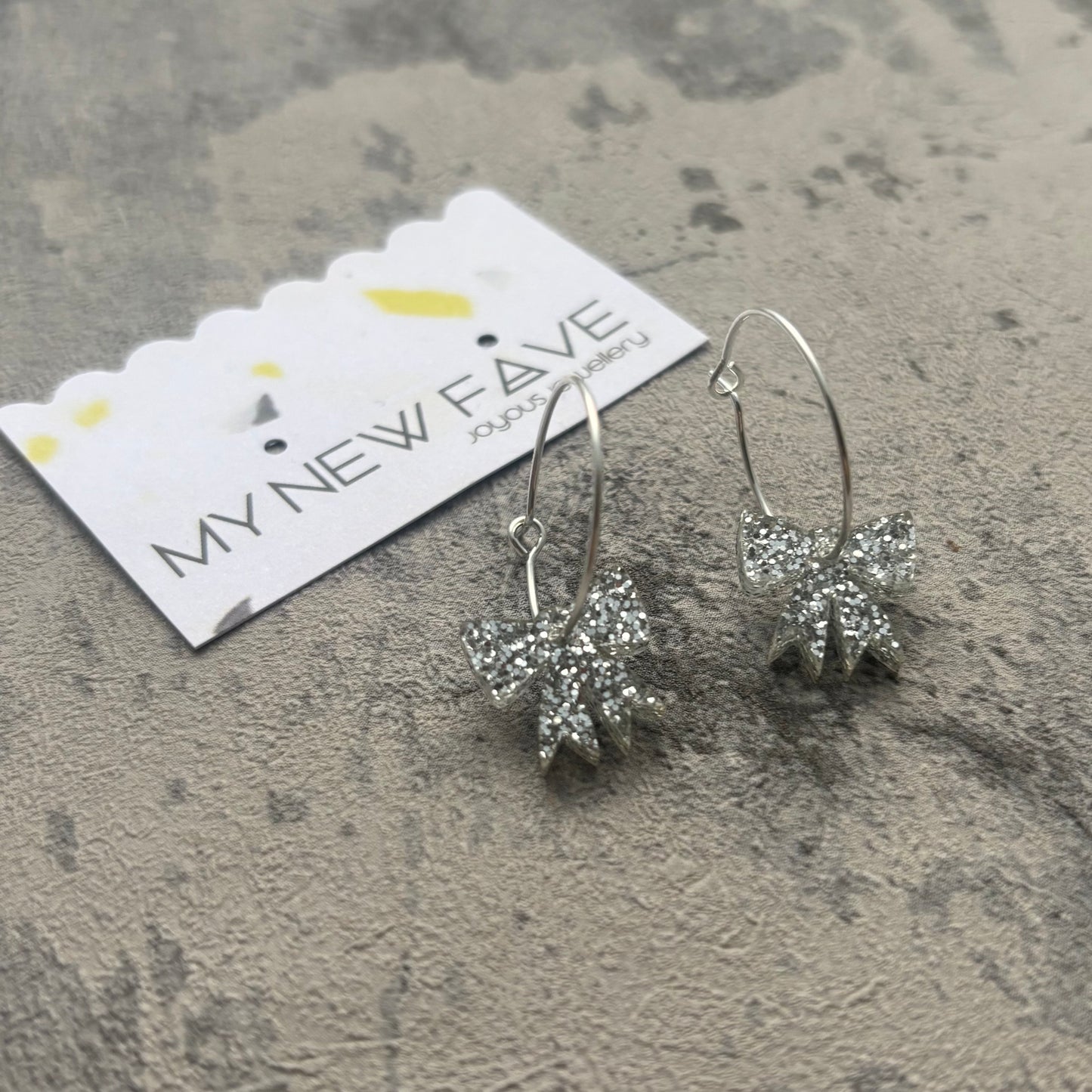 petite Bow hoops