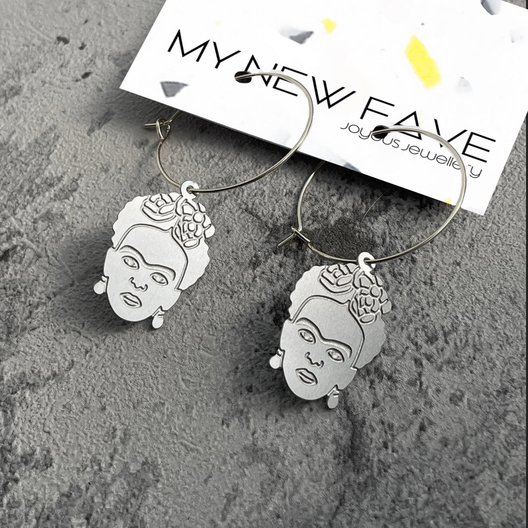 Frida Hoops