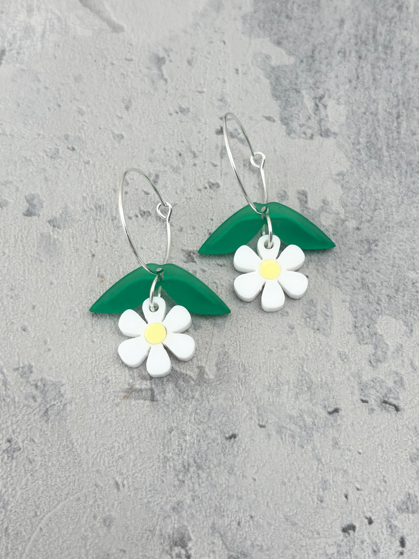 Daisy Dangle earrings