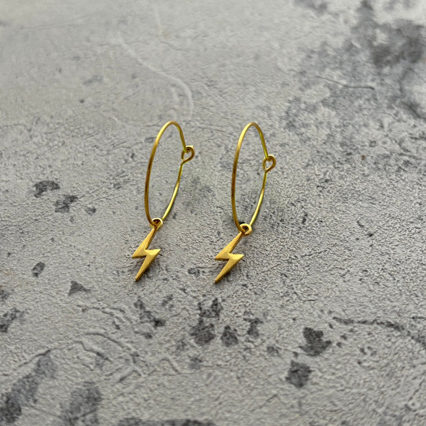 Lightning bolt hoops